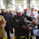 ubernur Kaltim H Isran Noor memimpin