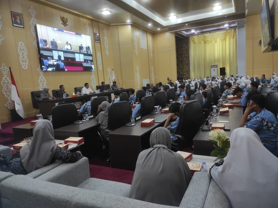 Ketua DPRD Balikpapan Terima Audensi Siswa SMA Negeri 8 Balikpapan