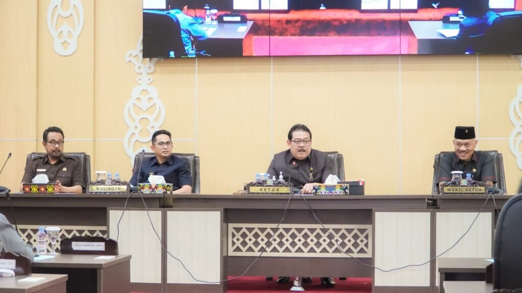 DPRD Balikpapan Rapat Paripurna Nota Penjelasan Wali Kota dan Besok Kamis Akan Dilaksanakan Pandangan Umum Fraksi