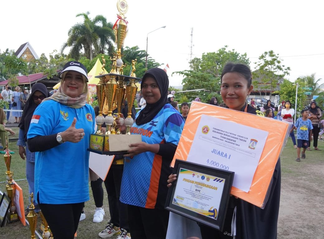 WhatsApp Image 2023 09 25 at 10.23.03 Selamat! Tim GVC Juara Bola Voli Hetifah-Suriani 2023, Kalahkan Tim Bola Voli Ladies 3-1 PROKALTIM