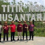 Staf Ahli (Sahli) Bidang Penguatan Reformasi Birokrasi, Dr. Asep Kurnia dan Staf Khusus (Stafsus) Menteri Hukum dan HAM bidang Pengamanan dan Intelijen Krismono melakukan kunjungan ke Ibu Kota Negara Nusantara (IKN).