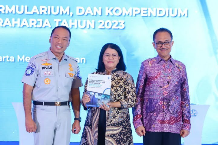 Jasa Raharja meluncurkan buku Diagnosis Cedera, beserta Formularium, dan Kompendium Medis Nasional Jasa Raharja (DC-FKMN-JR), sebagai petunjuk teknis terhadap implementasi biaya perawatan di rumah sakit atau fasilitas kesehatan yang menangani korban kecelakaan lalu lintas.