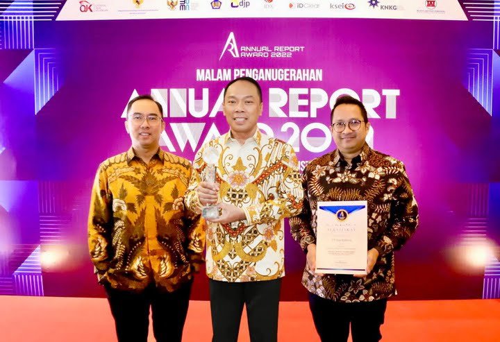 asa Raharja menyabet penghargaan Annual Report Award 2022, kategori perusahaan non go publik keuangan