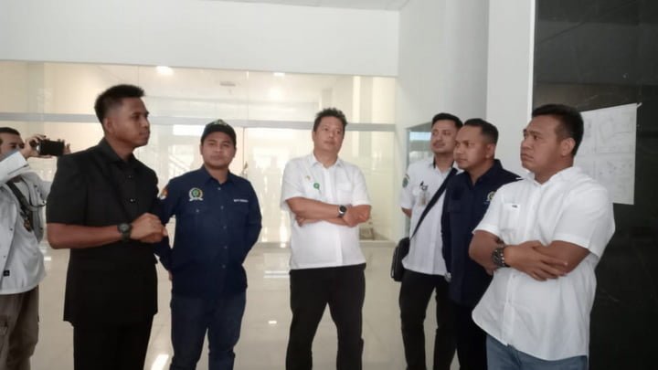 Komisi III DPRD Kaltim lakukan inspeksi mendadak di sejumlah gedung Pemerintah Provinsi