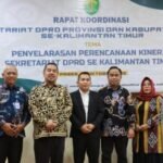 Rapat Koordinasi (Rakor) Sekretariat DPRD Provinsi dan Kabupaten / Kota se-Kalimantan Timur tentang penyelarasan Perencanaan Kinerja Sekretariat DPRD se-Kaltim diadakan di Hotel Bumi Paser