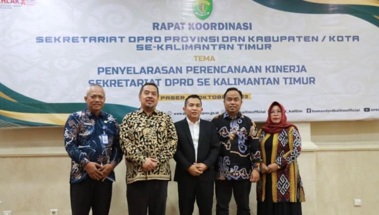 Rapat Koordinasi (Rakor) Sekretariat DPRD Provinsi dan Kabupaten / Kota se-Kalimantan Timur tentang penyelarasan Perencanaan Kinerja Sekretariat DPRD se-Kaltim diadakan di Hotel Bumi Paser
