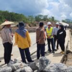 etua Komisi III DPRD Kaltim Veridiana Huraq Wang mengungkapkan, ada sekitar 1.500 kilometer jalan di provinsi Kaltim yang rusak.