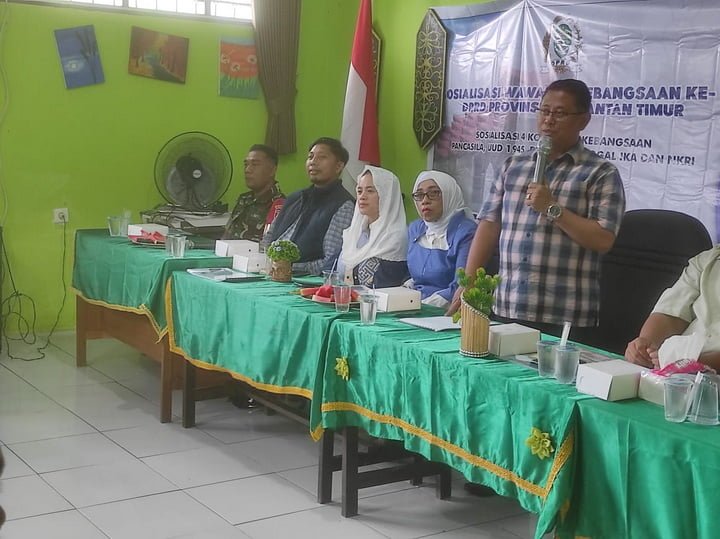 kegiatan sosialisasi wawasan kebangsaan (Sosbang) yang ke-6 Wakil Ketua DPRD Provinsi Kalimantan Timur (Kaltim) Sigit Wibowo, yang dilaksanakan di ruang SMP Negeri 4 Kelurahan Baru Tengah