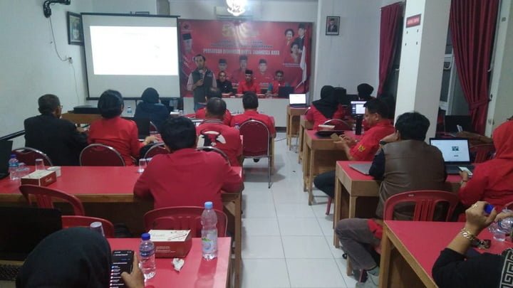 DPC PDI Perjuangan kota Balikpapan melaksanakan Bimbingan Teknis (Bimtek) terkait sistem informasi kampanye dan pengelolaan dana kampanye