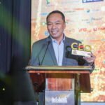 Direktur Utama Jasa Raharja Rivan A. Purwantono, sukses meraih penghargaan Top 100 CEO 2023