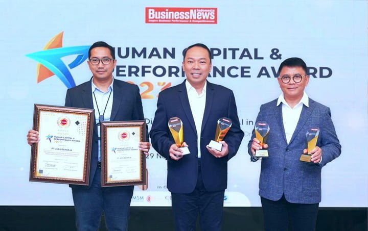 Jasa Raharja meraih penghargaan bergengsi dalam Human Capital & Performance Award 2023 yang diselenggarakan oleh Majalah BusinessNews Indonesia di Hotel Mulia