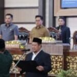 Hasanuddin Mas’ud Hadiri Pelantikan PAW Anggota DPRD Kukar, Salehuddin