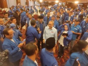 Zulkifli Hasan mengungkapkan, kepada kader PAN Kaltim yang maju sebagai caleg agar mengerjakan prioritasnya