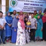 masyarakat Balikpapan, khususnya di Kecamatan Balikpapan Selatan, Balikpapan Timur, dan Balikpapan Kota meminta perbaikan jalan lingkungan dan drainase di derah padat penduduk hingga sarana dan prasarana ibadah. Demikian disampaikan Wakil Ketua DPRD Kaltim Sigit Wibowo saat melakukan reses belum lama ini.