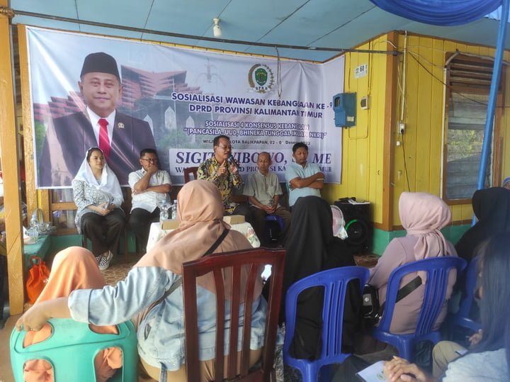 Wakil Ketua DPRD Kaltim Sigit Wibowo, Sosbang yang ke-9 di halaman rumah Aminah di Jalan Ahmad Yani, No 68 RT 18 Kelurahan Gunung Sari Ulu (GSU)