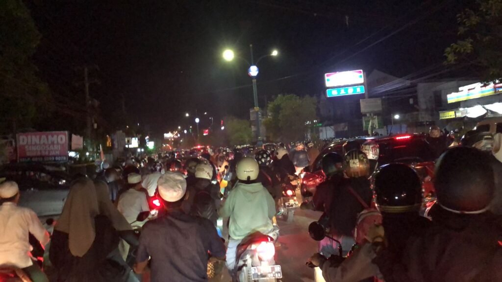 IMG 20230129 WA0046 Arus balik lalu lintas Haul Guru Sekumpul Terpantau Padat PROKALTIM