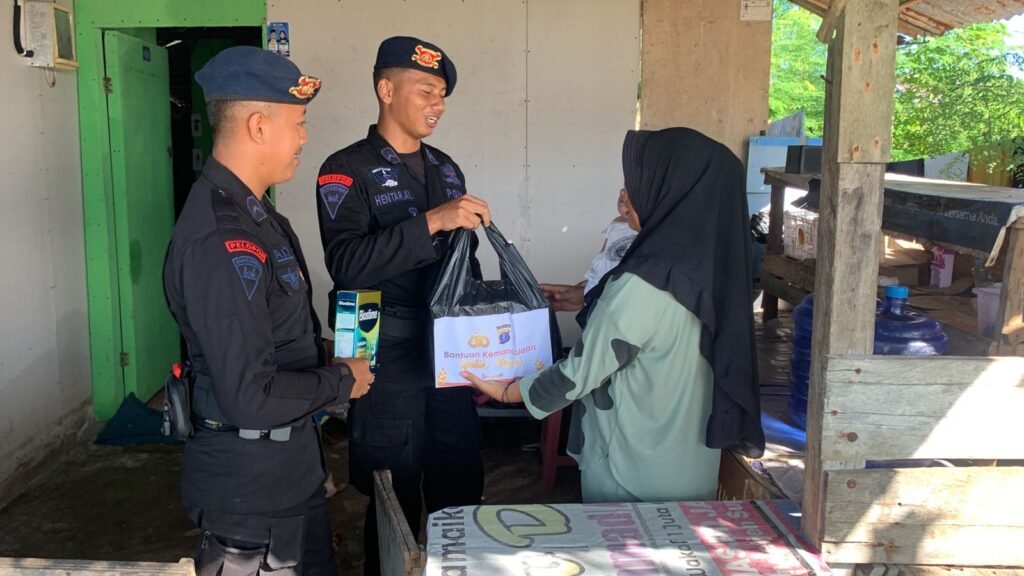 WhatsApp Image 2024 01 03 at 12.13.50 Percepat Penurunan Stunting, Batalyon A Brimob Kaltim Bagikan Bantuan Nutrisi Tambahan Bayi PROKALTIM