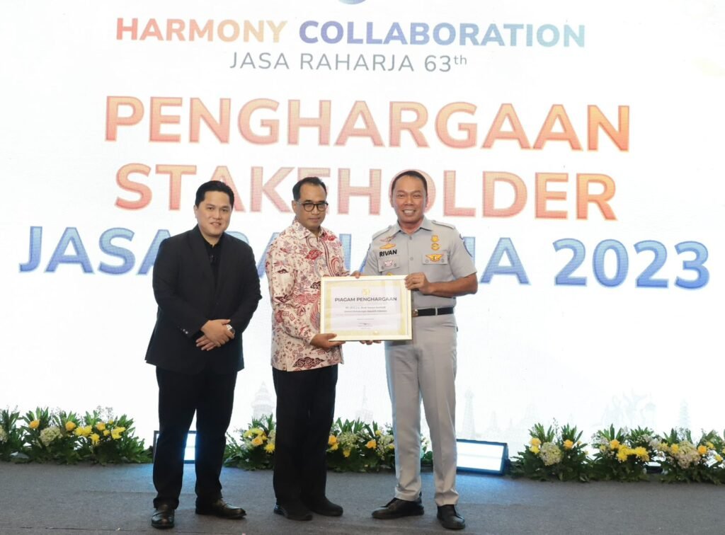 WhatsApp Image 2024 01 07 at 07.48.32 63 Tahun Jasa Raharja Berikan Penghargaan Kepada Stakeholders dan Mitra Kerja yang Konsisten Mendukung Tugas dan Fungsi Perusahaan PROKALTIM