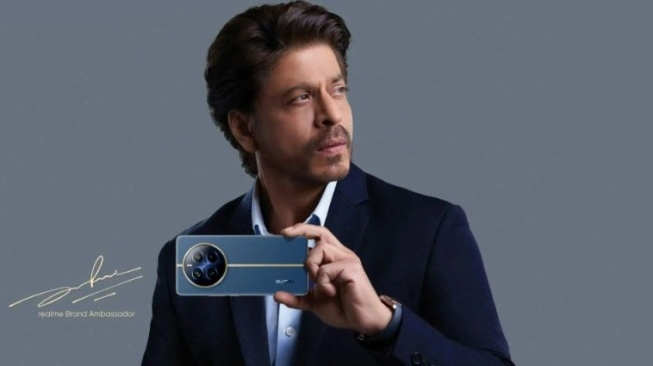 image 2024 01 16 173701240 Shah Rukh Khan Menjadi Wajah Promosi, Realme 12 Pro Bersiap Meluncur ke Pasar PROKALTIM