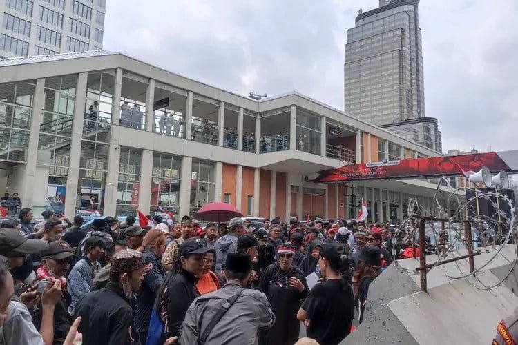 IMG 20240219 121823 3692820236 Demo Relawan Ganjar di Bawaslu, 1.978 Polisi Dikerahkan untuk Pengamanan PROKALTIM