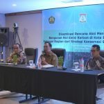 Diseminasi Rencana Aksi Menuju Bangunan Nol Emisi Karbon di Kota Balikpapan Sebagai Bagian dari Strategi Konservasi Energi Nasional
