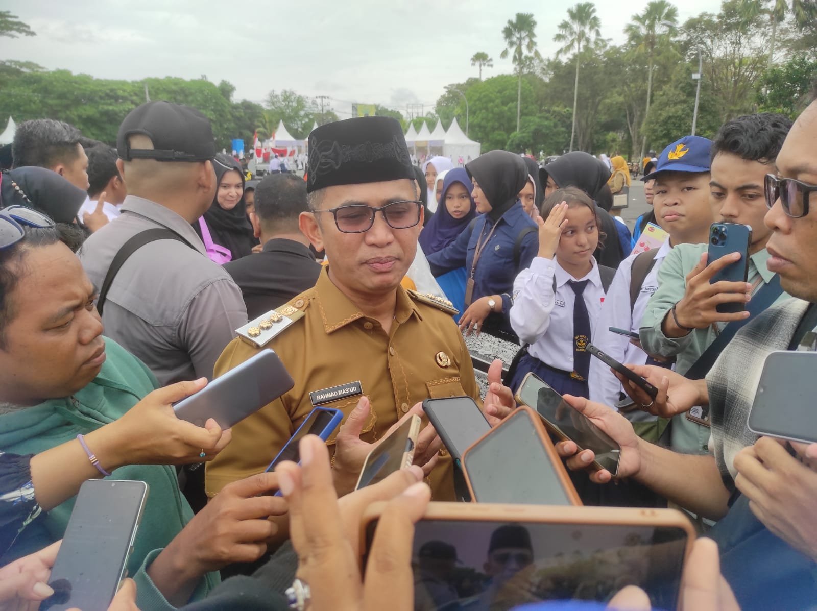 Pemkot Balikpapan Gelar Kirab Piala Adipura Kencana dan Taaruf Ramadan 1445 H