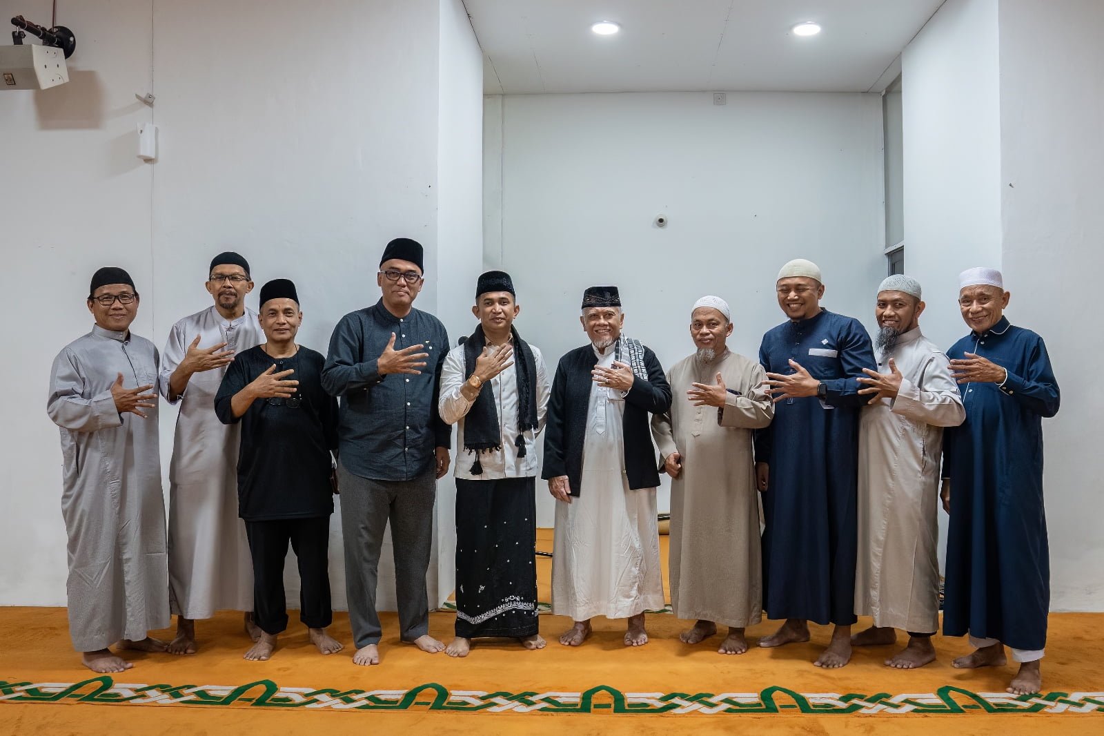 Rahmad Mas’ud Ajak Jamaah Jaga Toleransi dalam Salat Tarawih di Masjid Istiqomah