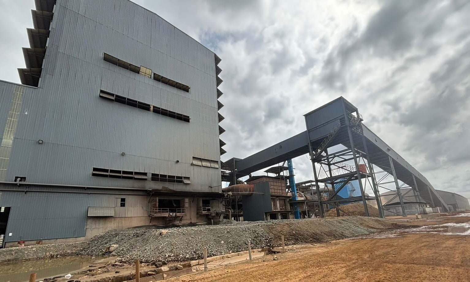 Kawasan produksi PT Kalimantan Ferro Industry yang berlokasi di Kutai Kartanegara, Kalimantan Timur.