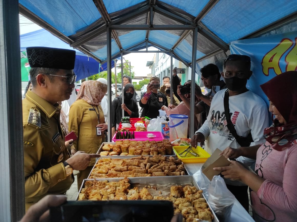 Pastikan Jajajan Pasar Ramadan Aman Konsumsi, Pemkot Sidak Dua Pasar Ramadan di Balikpapan