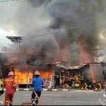 VIDEO: Permukiman Penduduk di Sungai Ampal Terbakar