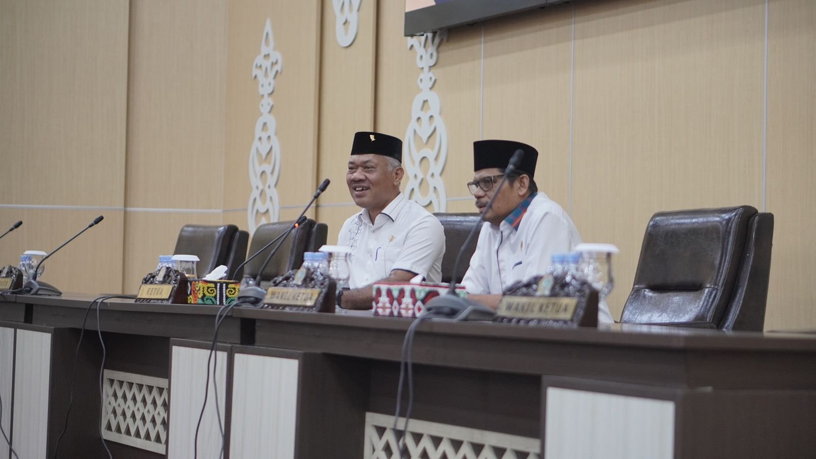 WhatsApp Image 2024 05 14 at 20.04.02 Rapat Paripurna DPRD Balikpapan Bahas Pembentukan Pansus LHP BPK dan Penyusunan Pansus Renja PROKALTIM