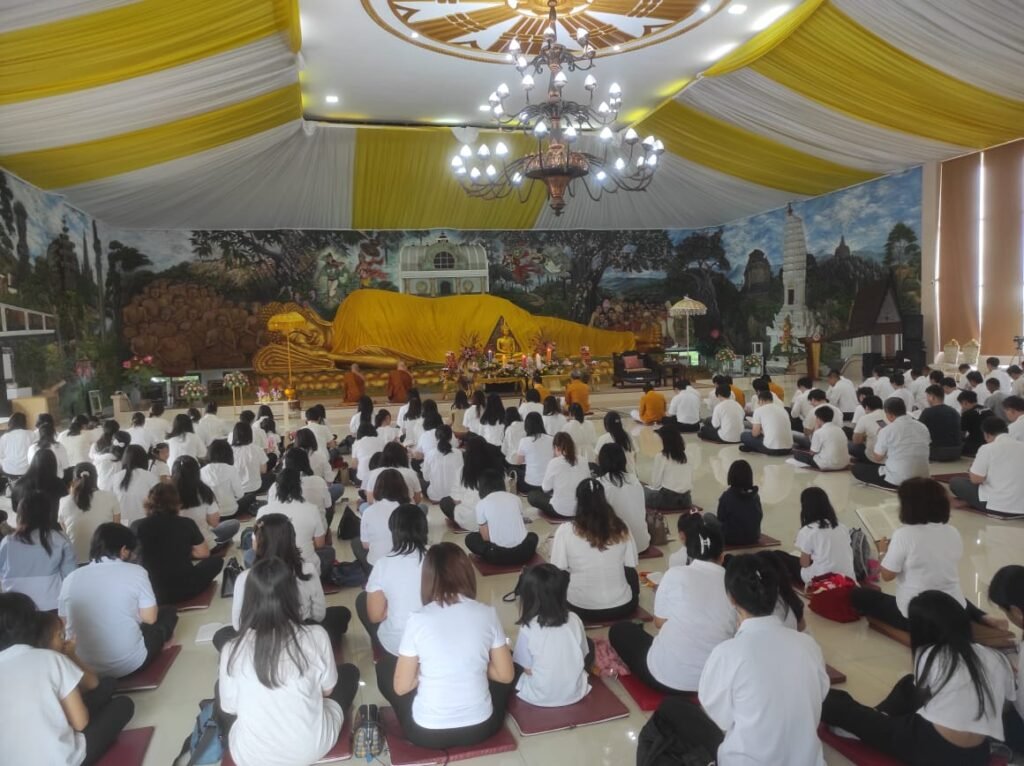 WhatsApp Image 2024 05 23 at 16.41.43 Perayaan Trisuci Waisak, Ratusan Umat Buddha Jalani Ibadah di Mahavihara Buddha Manggala Balikpapan PROKALTIM