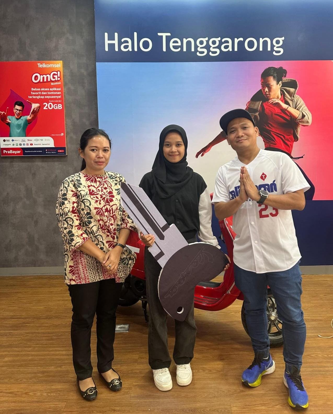 Cukup Tukar Poin, Pelanggan Telkomsel di Kutai Kartanegara Raih Vespa Puluhan Juta