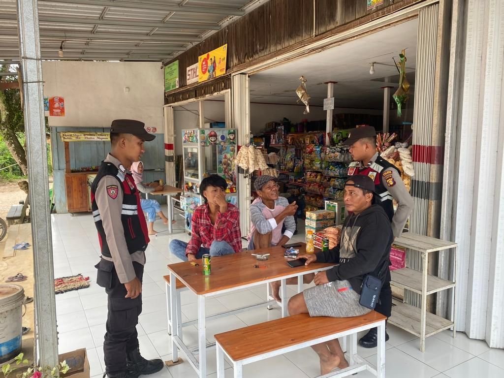 WhatsApp Image 2024 06 19 at 10.59.59 Polsek Sepaku Gelar Patroli Dialogis untuk Cegah Gangguan Jelang Pilkada 2024 PROKALTIM