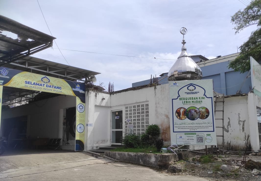 Jumat Berkah, Setelah Sholat Jumat Masjid Insan Mulia Sediakan Makan Siang Gratis