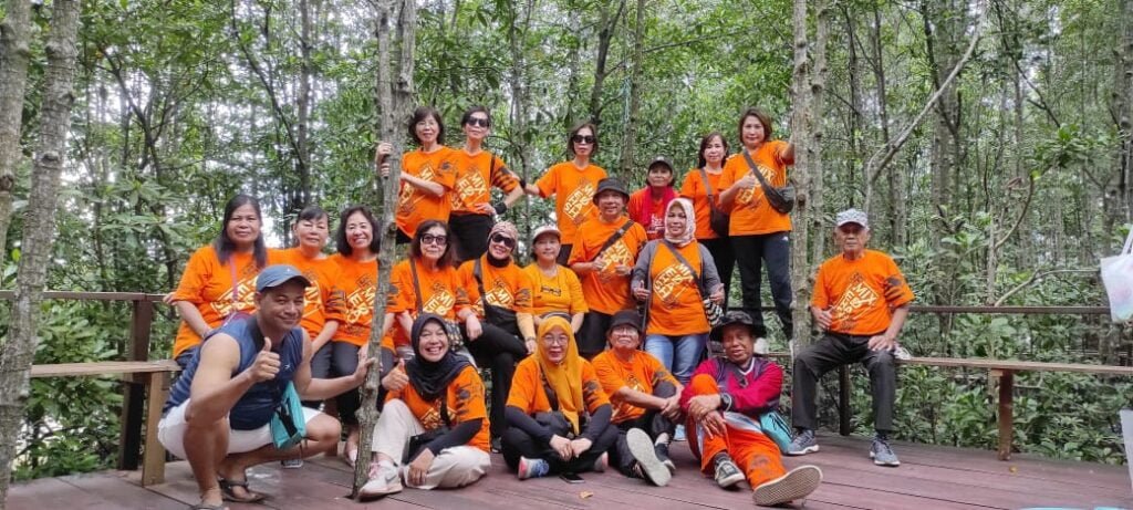 WhatsApp Image 2024 06 30 at 22.14.08 Mixed Hash Lewati Rute Mangrove Somber PROKALTIM