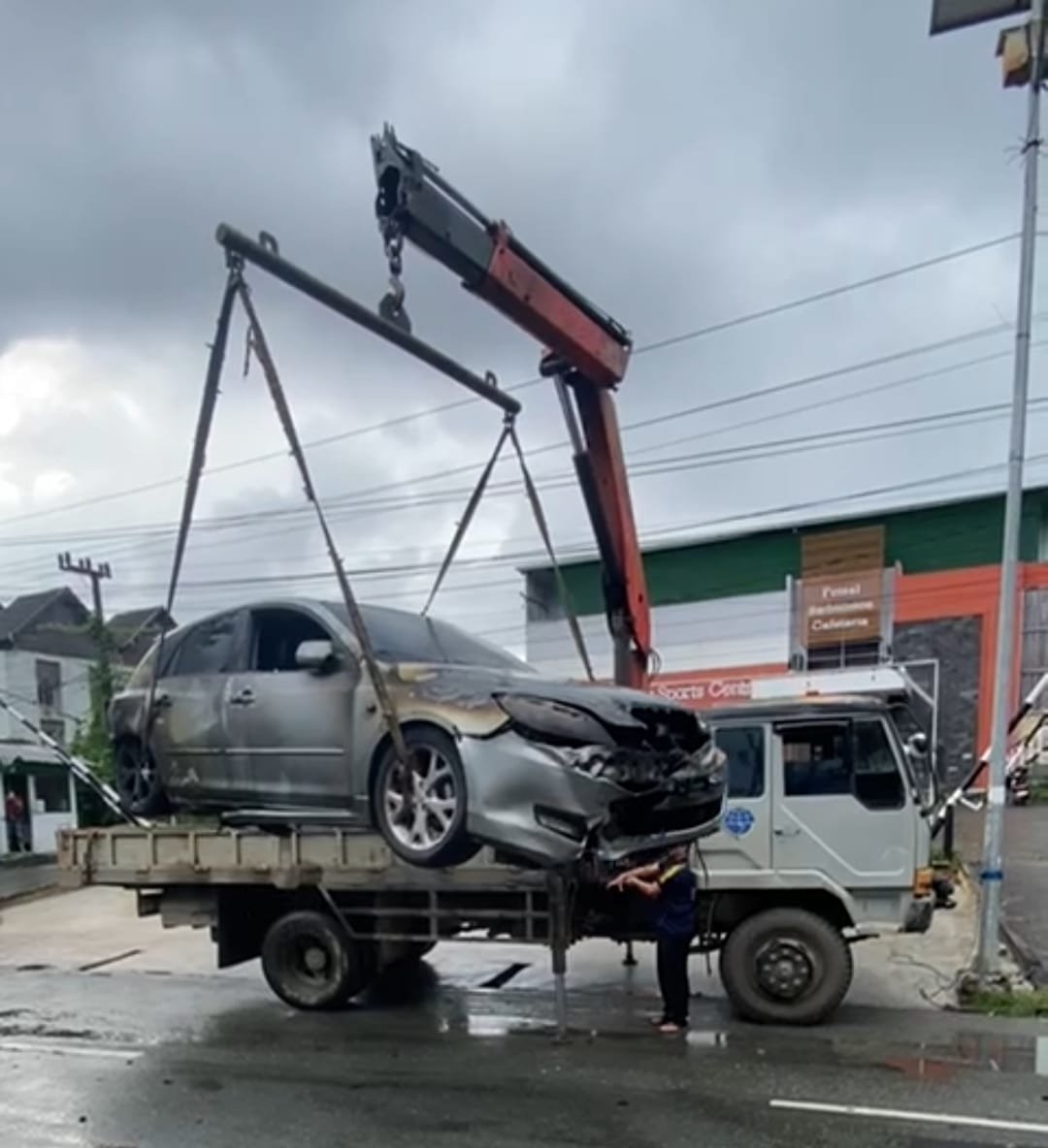 Mobil Mazda Terbakar, Jovi: Penyebab Aksesoris Mobil