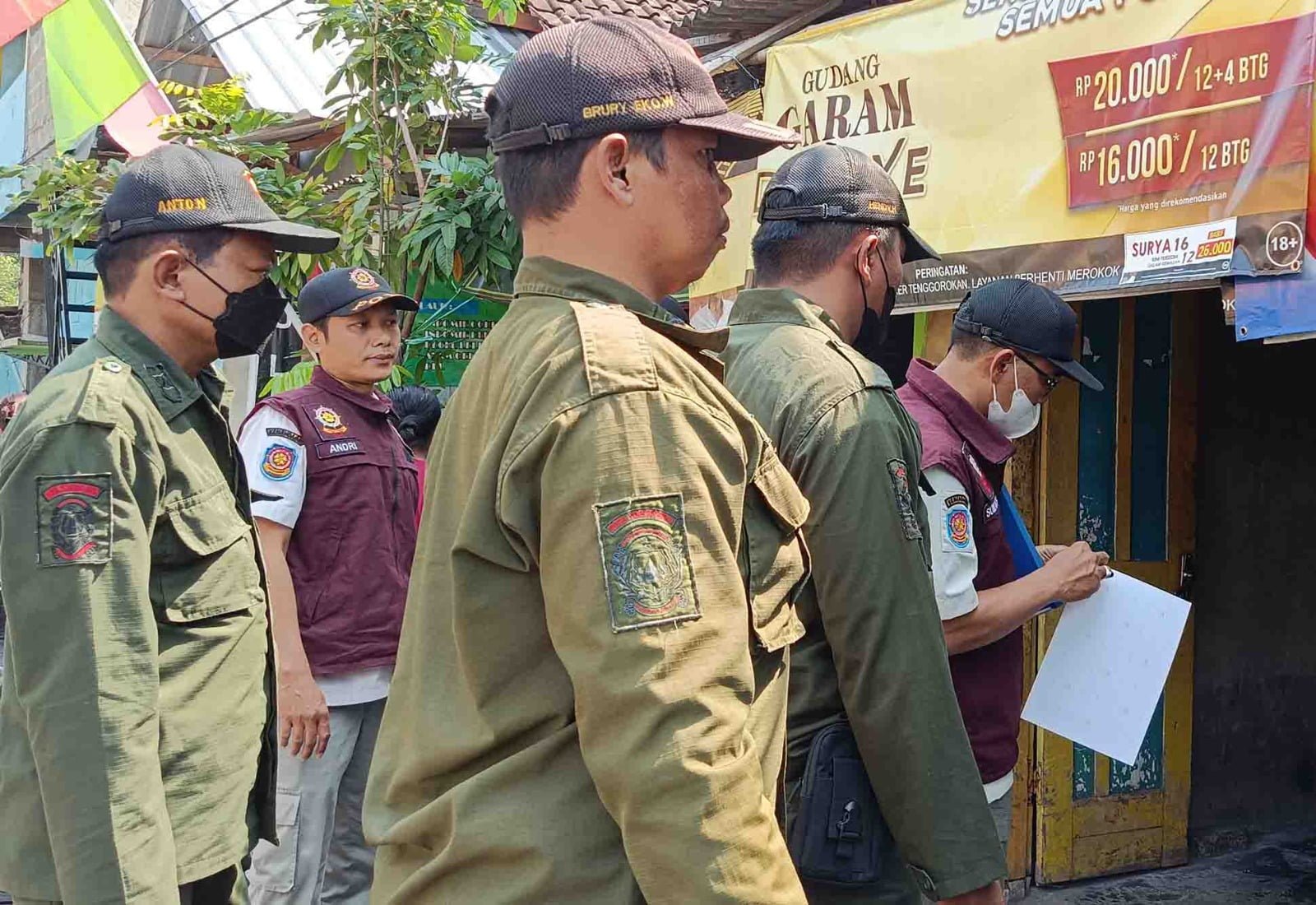 Gempur Rokok Ilegal, Operasi Gabungan Sasar Warung Kelontong Yogyakarta