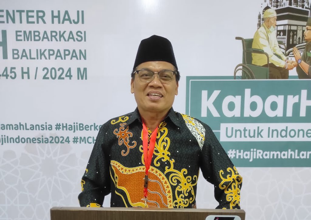 Sebanyak 323 Jemaah Haji Kaltim Kloter 18 Tiba di Balikpapan PROKALTIM 2 WhatsApp Image 2024 07 20 at 15.36.47 e1721461923489 Sebanyak 323 Jemaah Haji Kaltim Kloter 18 Tiba di Balikpapan PROKALTIM