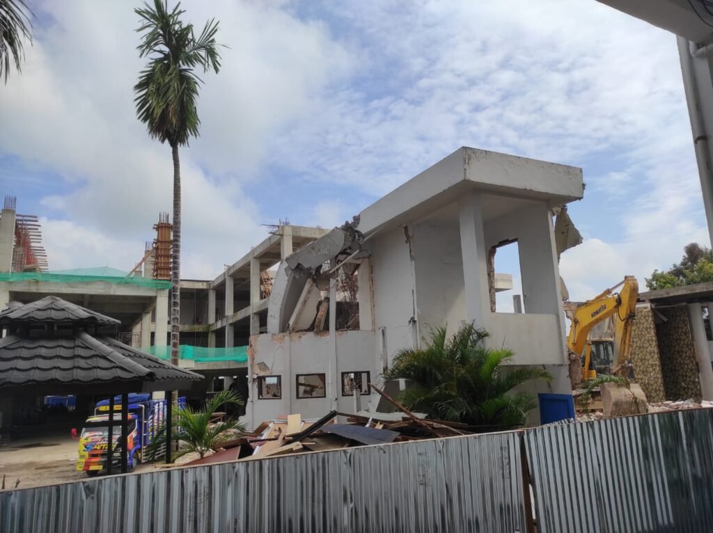 WhatsApp Image 2024 07 22 at 21.14.24 Komisi III DPRD Balikpapan Akan Panggil Kontraktor Gedung DPRD Balikpapan PROKALTIM