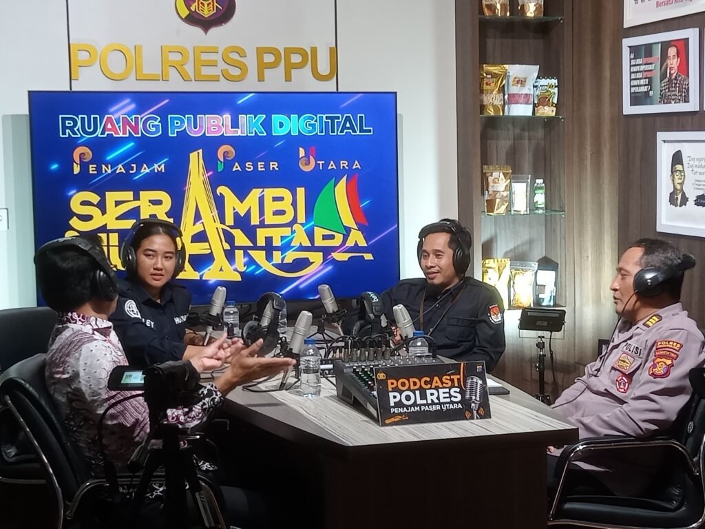 WhatsApp Image 2024 07 25 at 14.42.12 Podcast Polres PPU , Kupas Tuntas Persiapan Pilkada 2024 Bersama Ketua KPU dan Ketua Bawaslu PROKALTIM