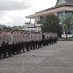 Dalam Rangka Menjelang Pilkada 2024, Polres Kukar Gelar Latihan Sispamkota di Gedung PKM Tenggarong Seberang