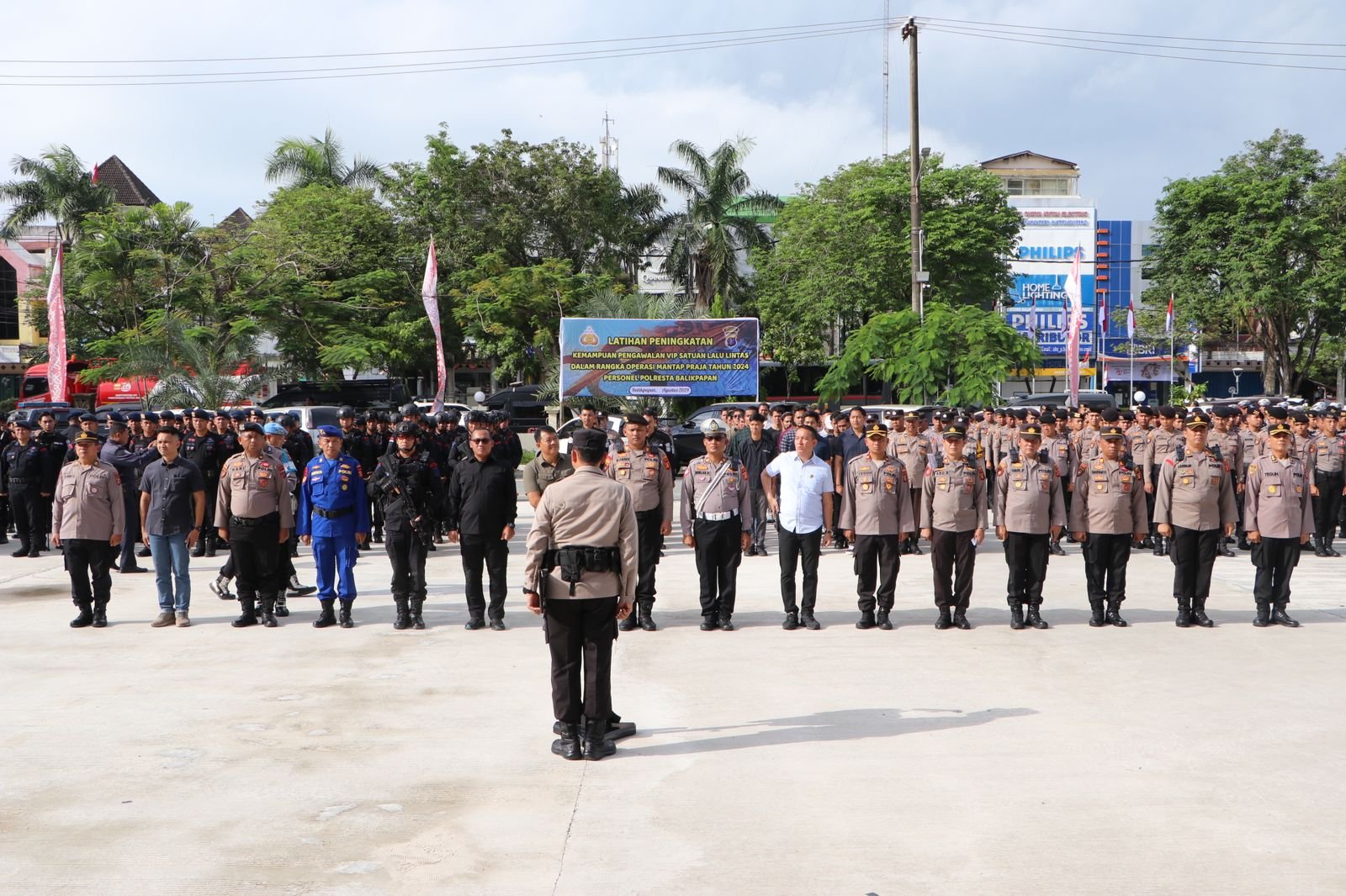 Jelang Pengamanan Rangkaian Upacara HUT RI Ke-79 di IKN, Polda Kaltim Bersama Jajaran Menggelar Apel Gelar Pasukan