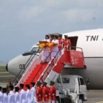 Telah Tiba di Bandara SAMS Sepinggan Balikpapan, Duplikat Bendera Pusaka dan Teks Proklamasi Dibawa ke IKN