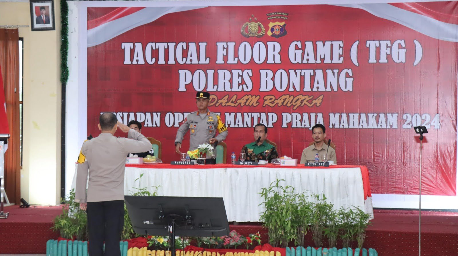 WhatsApp Image 2024 08 12 at 05.02.45 Polres Bontang Gelar Tactical Floor Game (TFG) dalam Persiapan Operasi Mantap Praja Mahakam 2024 PROKALTIM