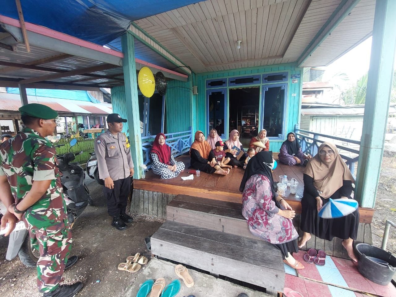 Polsek Kenohan Gelar Patroli Dialogis, Jaga Kamtibmas Jelang Pilkada 2024