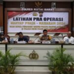 Jelang Pilkada, Polres Kutai Barat Gelar Latpra Ops Mantap Praja Mahakam 2024