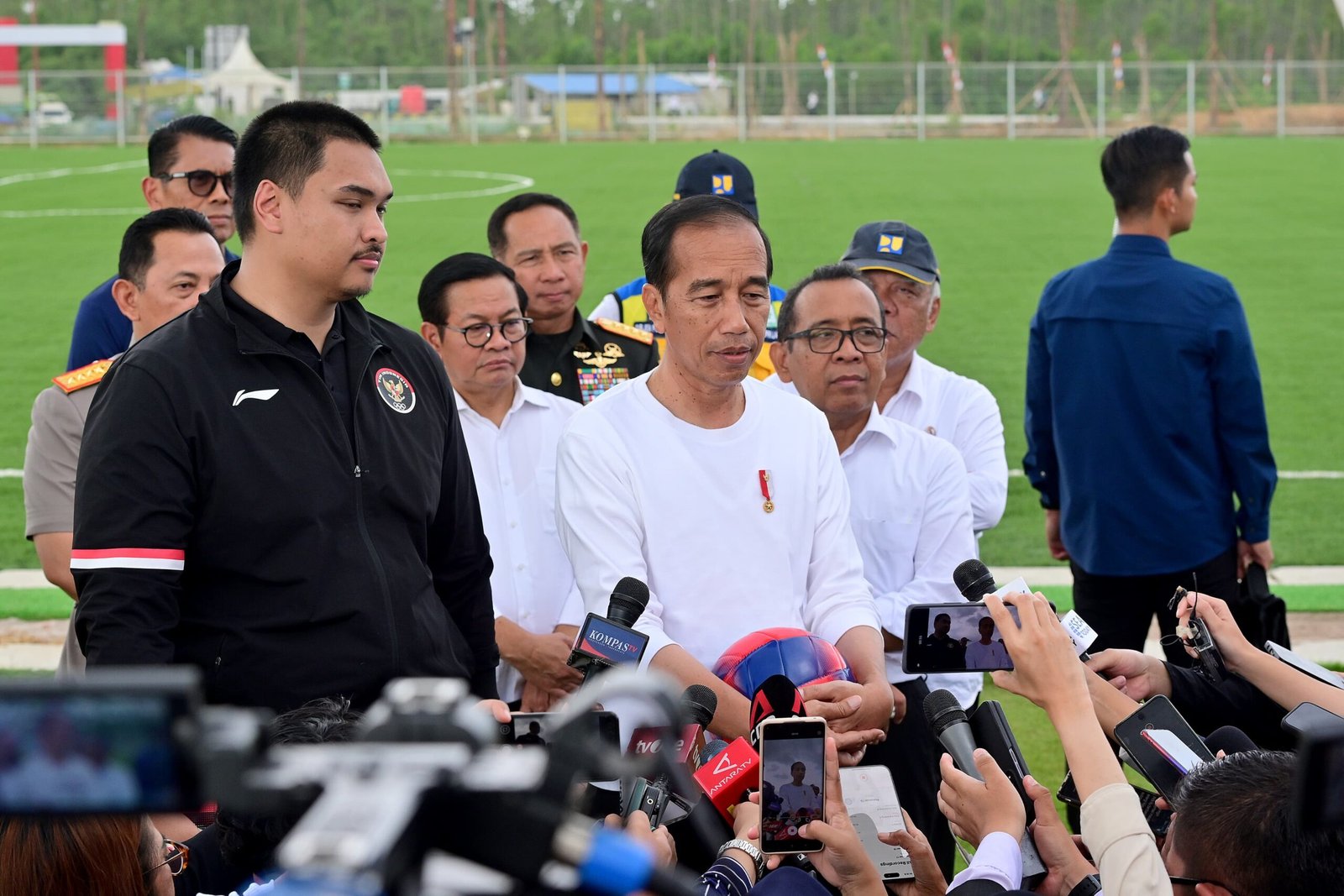 Tinjau Pusat Pelatihan PSSI di IKN, Presiden: September akan Dipakai