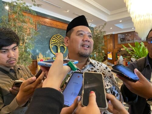 WhatsApp Image 2024 08 16 at 22.09.13 KPU Kaltim Gelar Rapat Pleno Terbuka, Rekapitulasi DPS di Hotel Grand Senyiur Balikpapan, Dibuka Pj Gubernur Kaltim Akmal Malik PROKALTIM