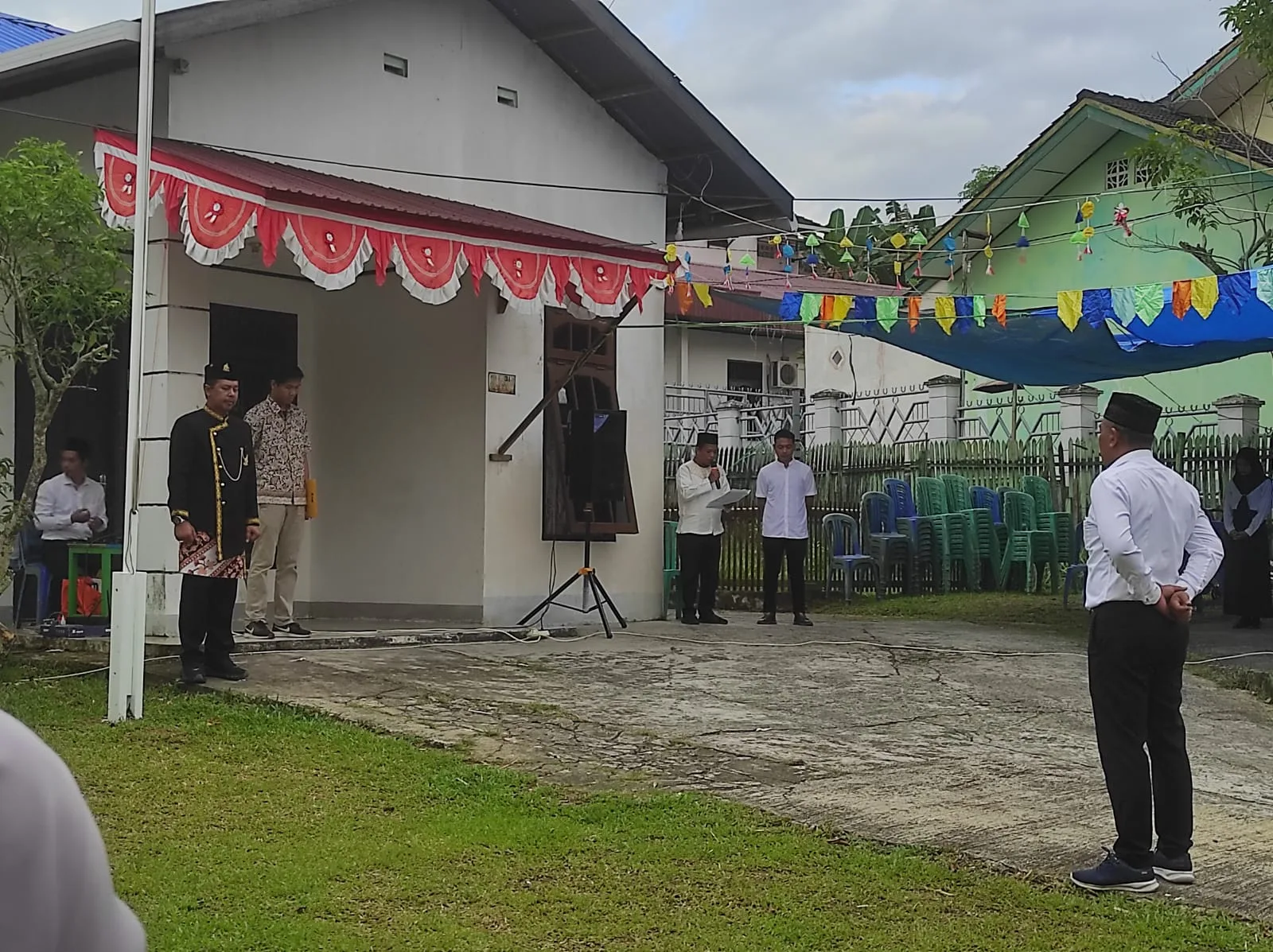 Warga RT 84 Karang Rejo Gelar Upacara Kemerdekaan RI, Lurah Karang Rejo: Berencana Akan Dinobatkan Menjadi Kampung Pancasila PROKALTIM 1 WhatsApp Image 2024 08 17 at 15.23.10 Warga RT 84 Karang Rejo Gelar Upacara Kemerdekaan RI, Lurah Karang Rejo: Berencana Akan Dinobatkan Menjadi Kampung Pancasila PROKALTIM